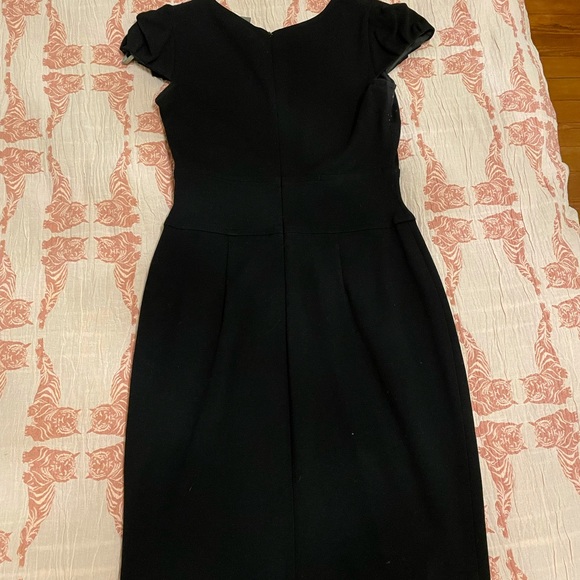Structured fitted black pencil dress puffed sleeve - Picture 2 of 3